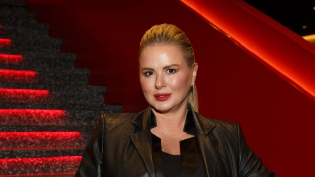 Анна Семенович лишилась голоса после вирусной инфекции