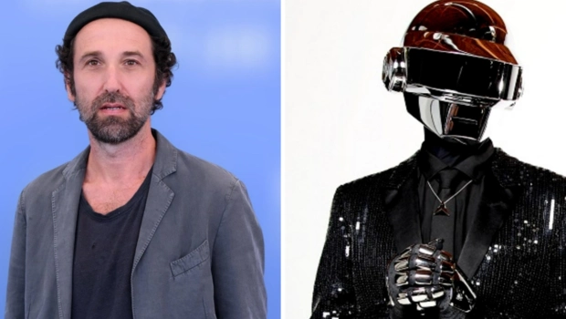 Участник Daft Punk отыграл диджей-сет без маски впервые за 24 года Участник Daft Punk отыграл диджей-сет без маски впервые за 24 года