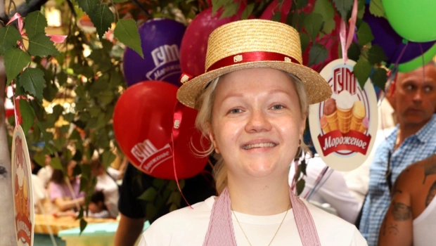 Варвара Щербакова прояснила отношения с Сергеем Лазаревым