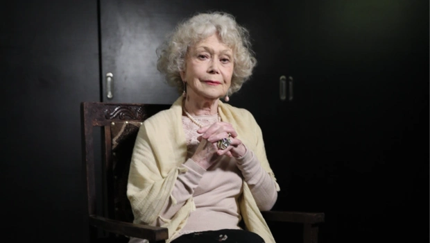 Поразительная судьба Светланы Немоляевой: путь звезды «Служебного романа»