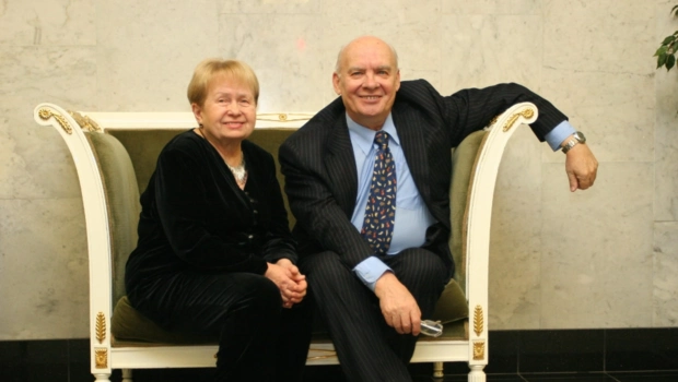 Александра Пахмутова трогательно почтила память Николая Добронравова