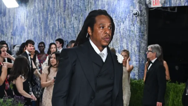 Фанаты раскритиковали концерт Jay-Z из-за многочасовой задержки шоу