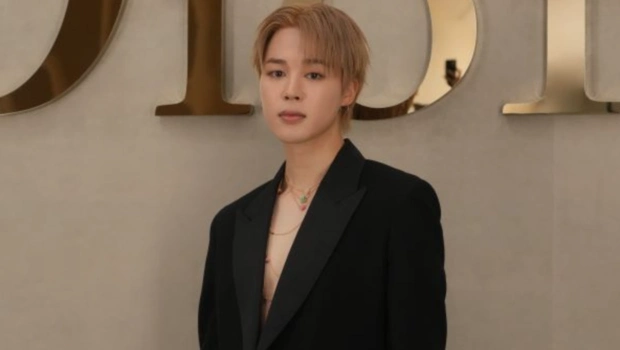 Знаменитый пластический хирург назвал Чимина из BTS «воплощением естественной красоты»