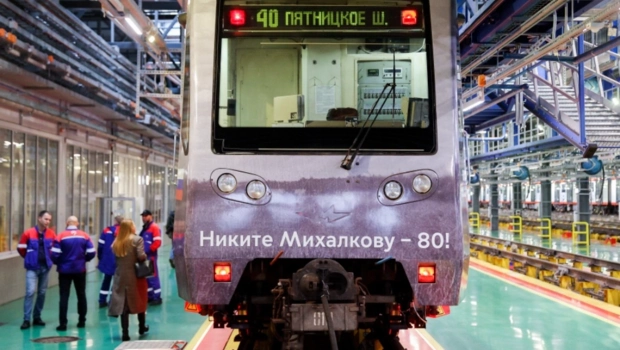 Поезд в честь юбилея Никиты Михалкова появится в московском метро Поезд в честь юбилея Никиты Михалкова появится в московском метро