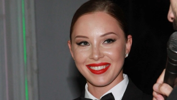 Диброва рассказала, почему не торопится со свадьбой с Товстиком