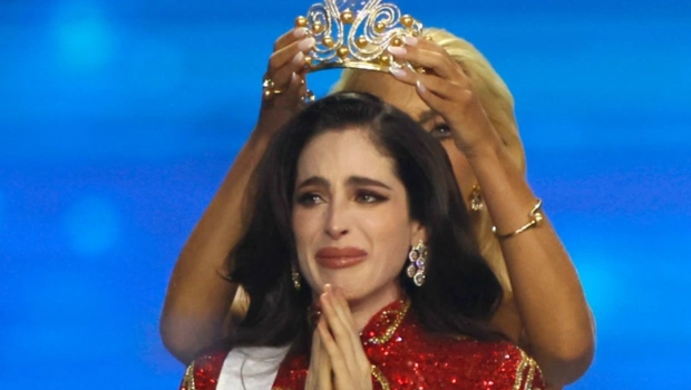 Экс-судья «Мисс Вселенная-2025» прокомментировал новый скандал, связанный с конкурсом