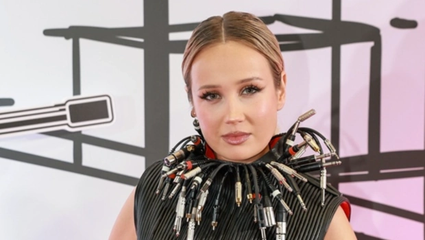 Клава Кока и Дима Масленников показали романтичный танец под песню Киркорова