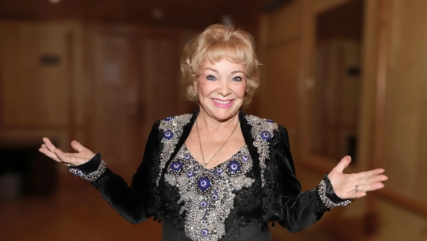 82-летняя Екатерина Шаврина представила молодого мужа