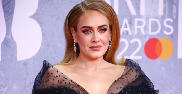 Адель после объявления о перерыве в карьере займется фермерством: «Люди – отстой» Адель после объявления о перерыве в карьере займется фермерством: «Люди – отстой»