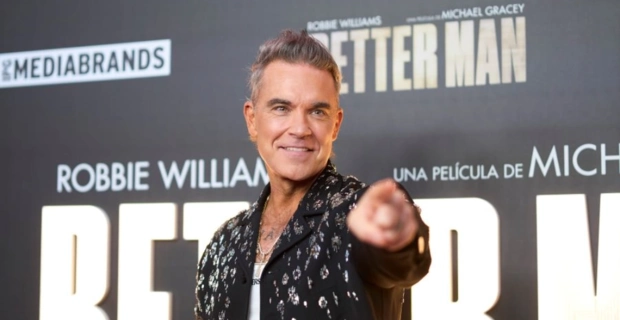 Робби Уильямс поддержал Yungblud проникновенным письмом в трудный момент Робби Уильямс поддержал Yungblud проникновенным письмом в трудный момент