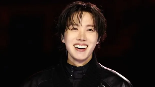 j-hope из BTS набил татуировку в честь ARMY j-hope из BTS набил татуировку в честь ARMY