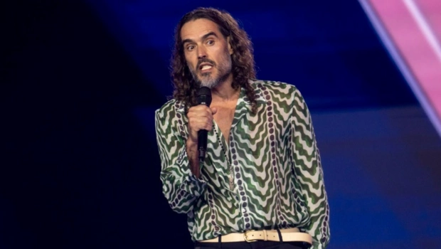 Рассел Брэнд ответил на новые обвинения в изнасиловании и сексуальных домогательствах