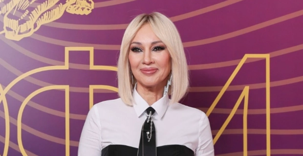 Лера Кудрявцева запечатлела первый опыт дочери верхом на лошади