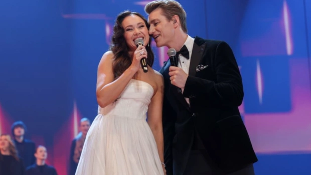 Алексей Воробьев показал романтичные кадры с Аидой Гарифуллиной на фоне Эйфелевой башни