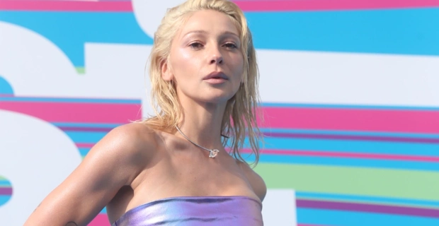 Муж Насти Ивлеевой сделал звезде роскошный подарок на годовщину Муж Насти Ивлеевой сделал звезде роскошный подарок на годовщину