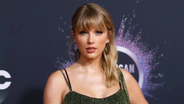 Тейлор Свифт стала самой молодой женщиной, принятой в Зал славы авторов песен в США