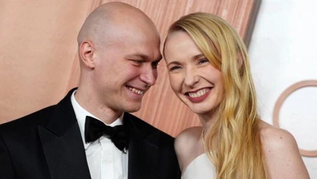 Жена Юры Борисова поздравила актера с днем рождения забавным совместным снимком Жена Юры Борисова поздравила актера с днем рождения забавным совместным снимком