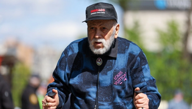 91-летний Бедрос Киркоров сбежал с больничной койки к народным целителям