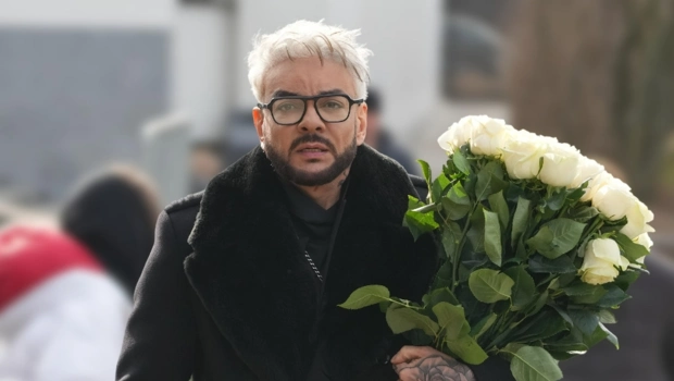 Филипп Киркоров навестил могилу отца в годовщину смерти