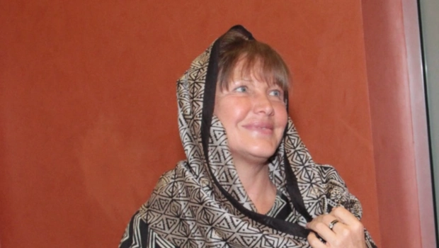 Елена Проклова опровергла слухи о скорой свадьбе с бывшим мужем Елена Проклова опровергла слухи о скорой свадьбе с бывшим мужем