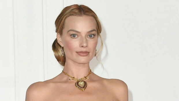 Марго Робби появилась на премьере новой экранизации «Грозового перевала» в колье Элизабет Тейлор Марго Робби появилась на премьере новой экранизации «Грозового перевала» в колье Элизабет Тейлор