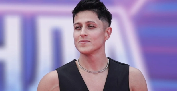 Хабиб рассказал о создании первой гитары из подручных средств