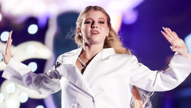 Трусова поделилась новыми успехами сына: «Совсем скоро он сможет вести прямые репортажи с наших шоу»