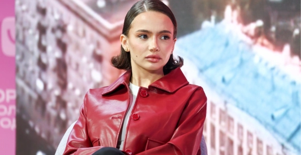 Валя Карнавал поделилась воспоминаниями о работе официанткой