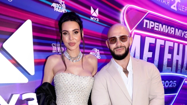 Оксана Самойлова переехала из особняка после расставания с Джиганом Оксана Самойлова переехала из особняка после расставания с Джиганом