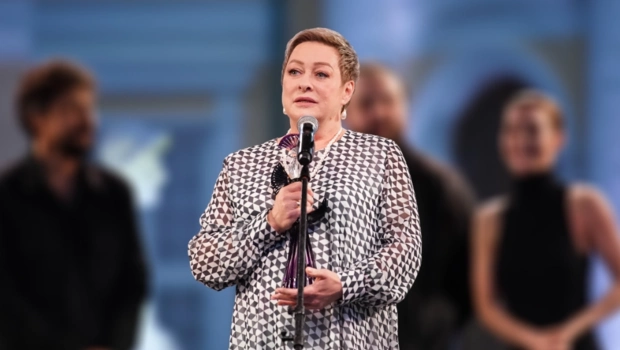 53-летняя Мария Аронова похвасталась шпагатом 53-летняя Мария Аронова похвасталась шпагатом