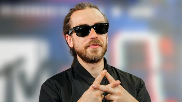 Сын Децла не спешит с женитьбой: «Хочу хотя бы какую-то копеечку иметь»