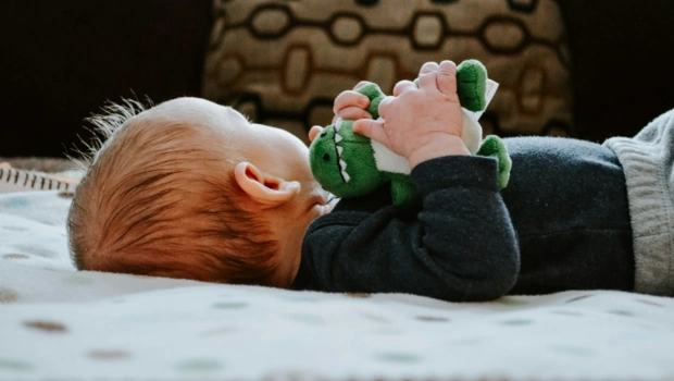 Бросивший сына в сугроб скандальный блогер попытался объяснить свой поступок Бросивший сына в сугроб скандальный блогер попытался объяснить свой поступок