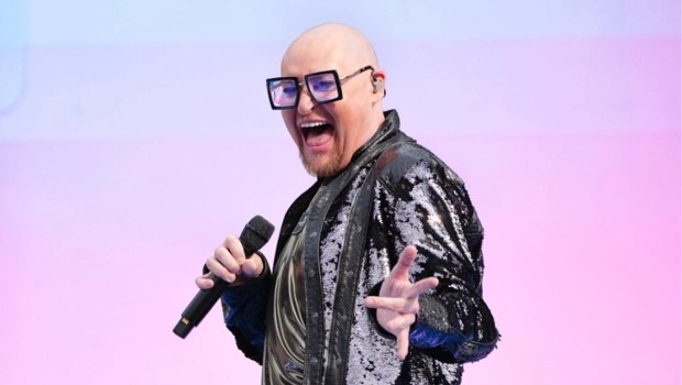 Шура купил шубу и вставил зубы на гонорар от продажи мемуаров Шура купил шубу и вставил зубы на гонорар от продажи мемуаров