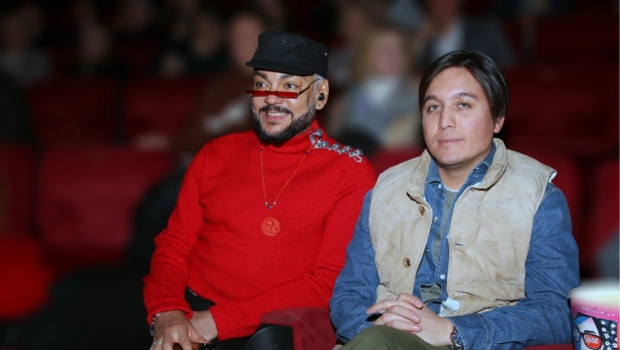 Хирург Филиппа Киркорова рассказал о неизвестных, хотевших купить биоматериал певца Хирург Филиппа Киркорова рассказал о неизвестных, хотевших купить биоматериал певца