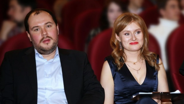 Анна Шукшина продолжает судебную тяжбу с бывшим мужем из-за 11-летнего сына Анна Шукшина продолжает судебную тяжбу с бывшим мужем из-за 11-летнего сына