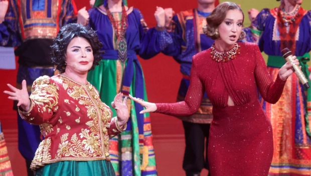 Ольга Бузова и Надежда Бабкина вместе встретили Масленицу