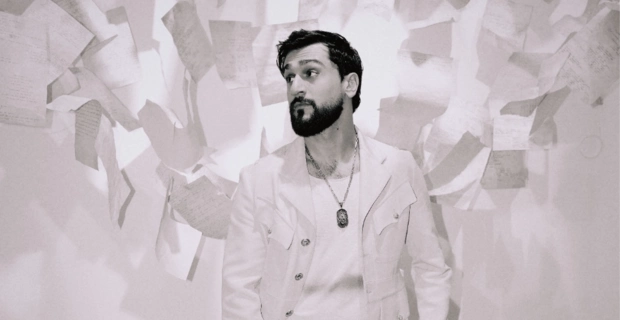 JONY продал все экспонаты с выставки «РЯДОМ» на благотворительном аукционе