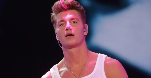 Алексей Воробьев выложил свадебное фото