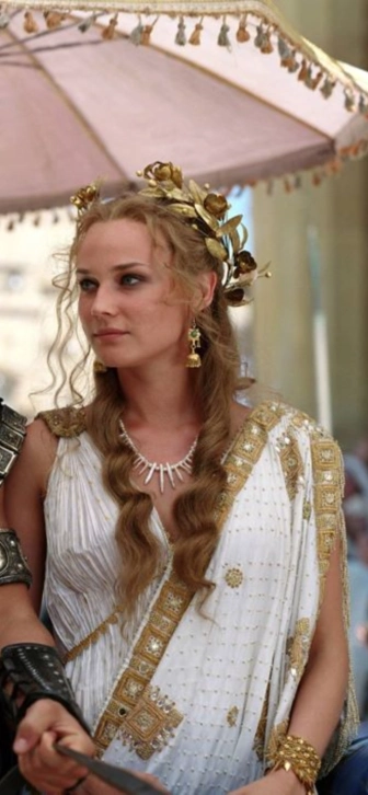 Кристофера Нолана раскритиковали за выбор актрисы на роль Елены Прекрасной в «Одиссее»