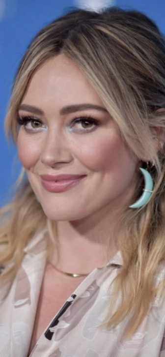 «Luck…or Something»: Хилари Дафф вернулась с первым за 10 лет альбомом — рейтинг песен от Billboard