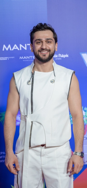 JONY исполнил мечту юного петербургского музыканта JONY исполнил мечту юного петербургского музыканта