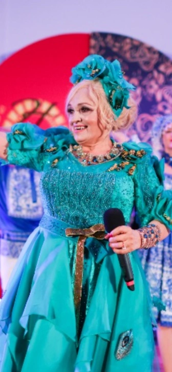 Продюсер назвал артиста, который может повторить успех Надежды Кадышевой