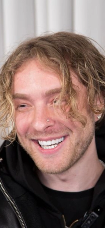 Егор Крид удивил поклонников новой стрижкой: «Коротко и ясно»