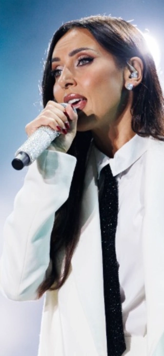 Певица Алсу объяснила, почему отказалась от новогодних корпоративов Певица Алсу объяснила, почему отказалась от новогодних корпоративов