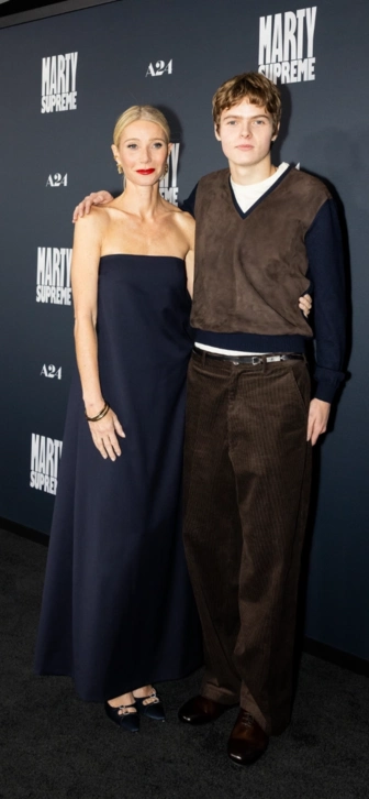 Сын Гвинет Пэлтроу привлек внимание на премьере фильма с ее участием Сын Гвинет Пэлтроу привлек внимание на премьере фильма с ее участием