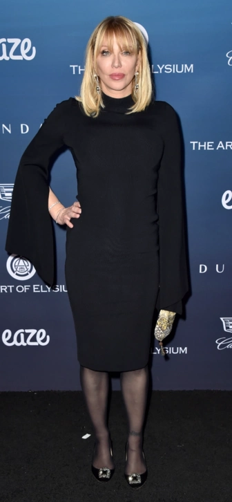 Вдова Курта Кобейна раскритиковала Тейлор Свифт: «Как артист она неинтересна»