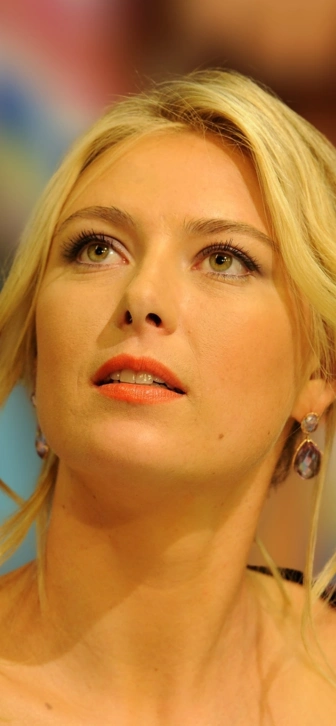 Мария Шарапова показала времяпровождение с трехлетним сыном за игрой на русском языке Мария Шарапова показала времяпровождение с трехлетним сыном за игрой на русском языке