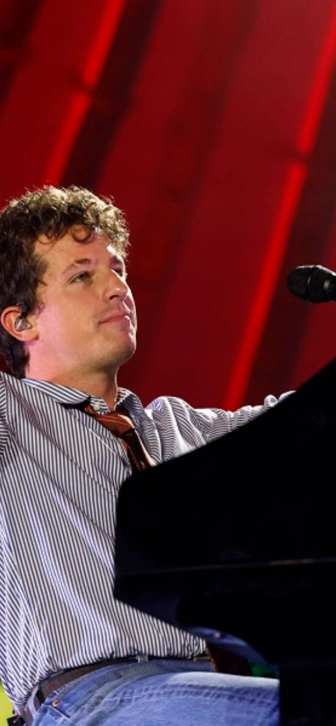 Чарли Пут разобрал тайные механизмы успеха популярных рождественских песен