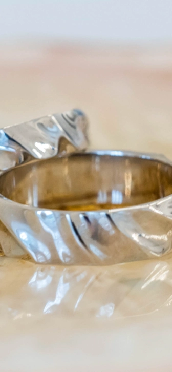 Старшая сестра Майли Сайрус готовится к свадьбе