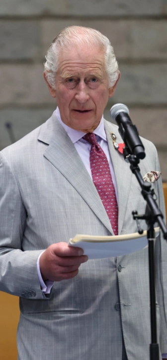 Король Чарльз сократил число приглашенных на рождественский прием из-за скандала с принцем Эндрю